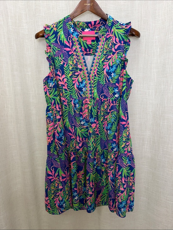 Lilly Pulitzer Dresses & Skirts - Lilly Pulitzer Sleeveless Blue & Pink Tropical Print Tiered Dress Size Large